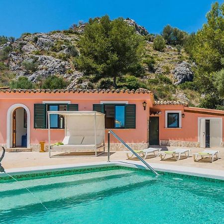 Villa With Private Mountain Ideal Runners Trailers Near Beach Approx 5 Min Walking Beach,Property Belong Puerto Pollensa Villas And Apartments Екстериор снимка