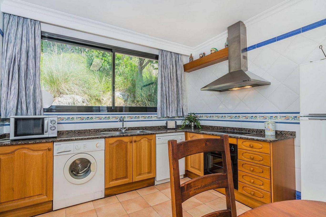 Villa With Private Mountain Ideal Runners Trailers Near Beach Approx 5 Min Walking Beach,Property Belong Puerto Pollensa Villas And Apartments Екстериор снимка