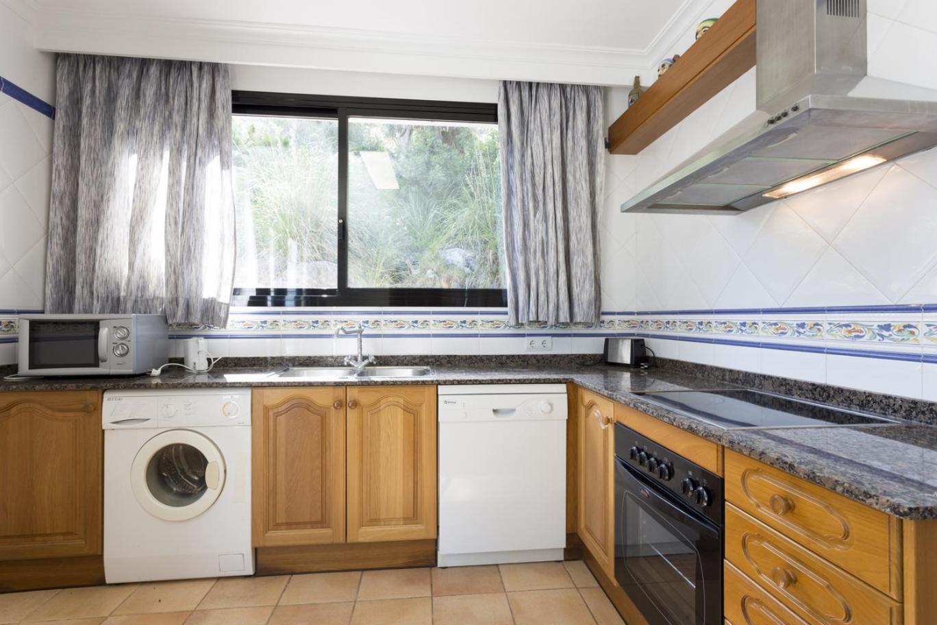 Villa With Private Mountain Ideal Runners Trailers Near Beach Approx 5 Min Walking Beach,Property Belong Puerto Pollensa Villas And Apartments Екстериор снимка