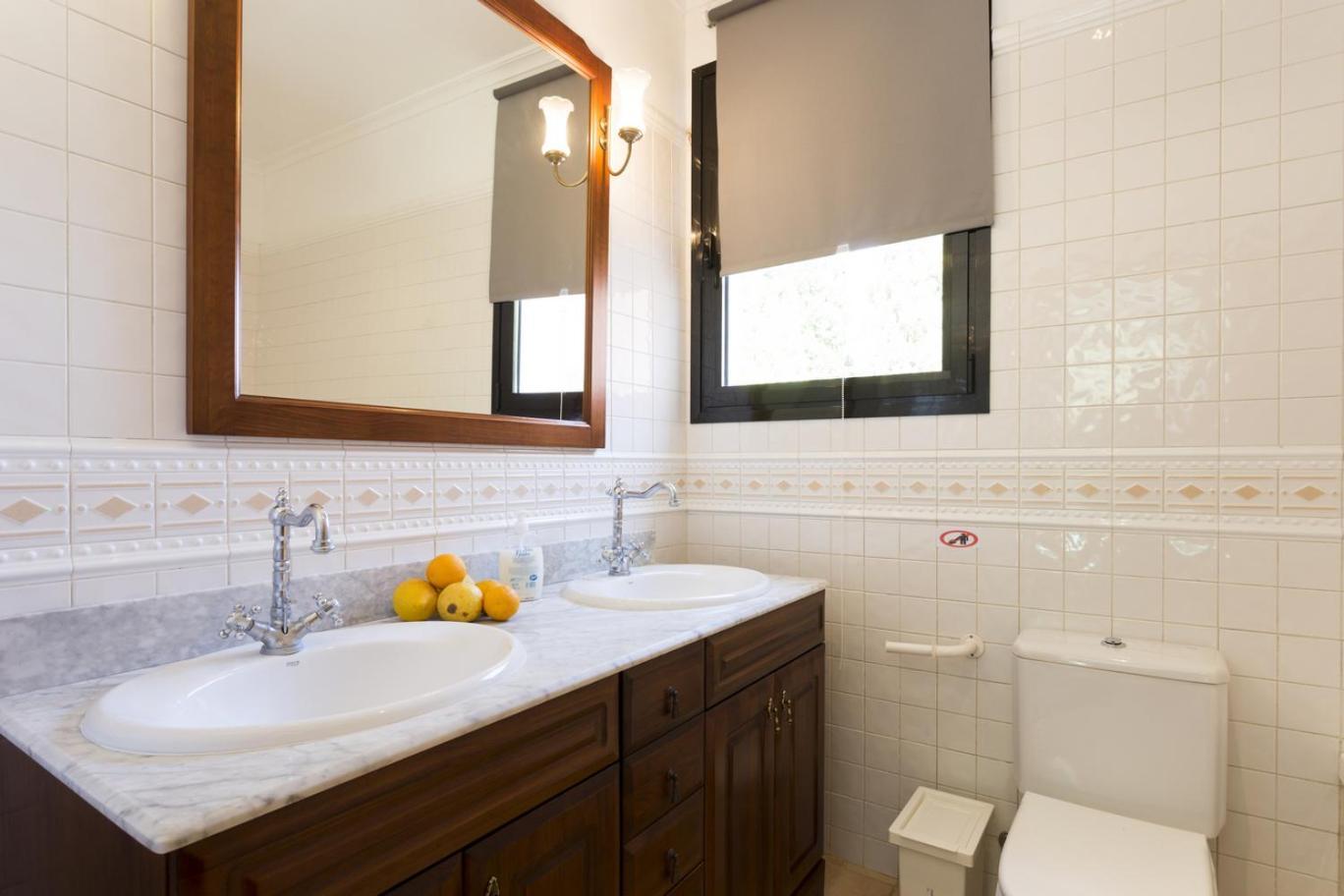 Villa With Private Mountain Ideal Runners Trailers Near Beach Approx 5 Min Walking Beach,Property Belong Puerto Pollensa Villas And Apartments Екстериор снимка