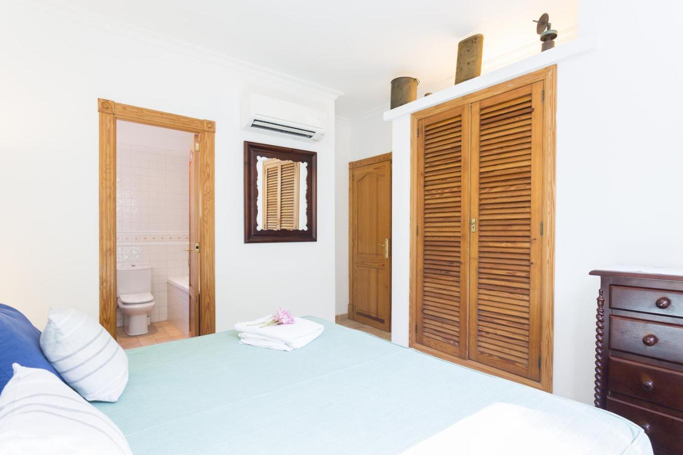 Villa With Private Mountain Ideal Runners Trailers Near Beach Approx 5 Min Walking Beach,Property Belong Puerto Pollensa Villas And Apartments Екстериор снимка